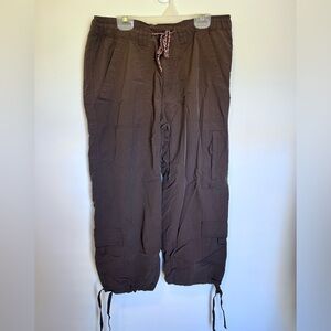 Bass Pro Shops Women's Dark Brown Capris